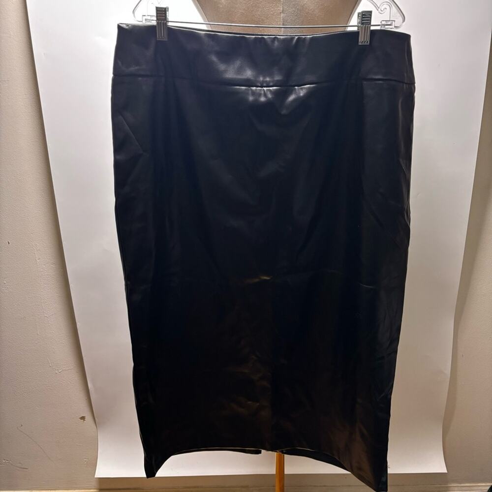 Ashley Stewart Black Faux Leather Size 20